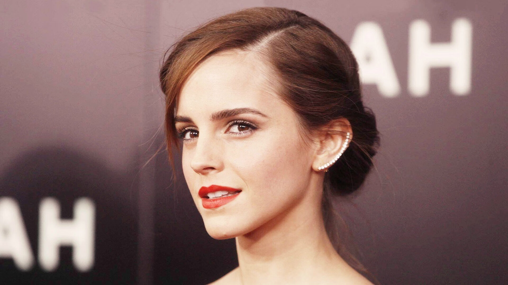 “中超联赛引入虚拟现实体验,提升观众沉浸感”,中超举办