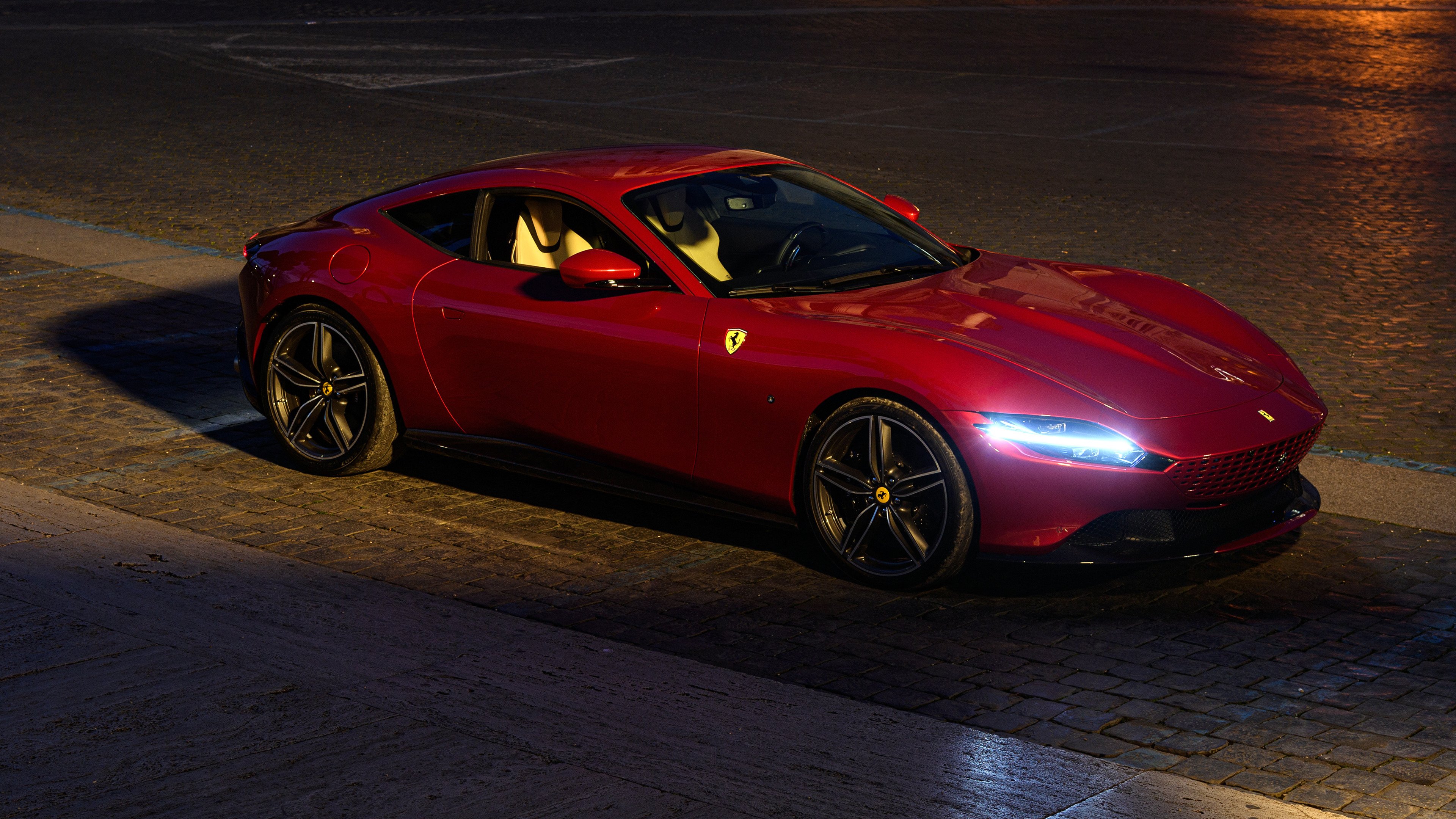 “年度巅峰对决！两豪强争夺联盟冠军，谁将笑到最后？”