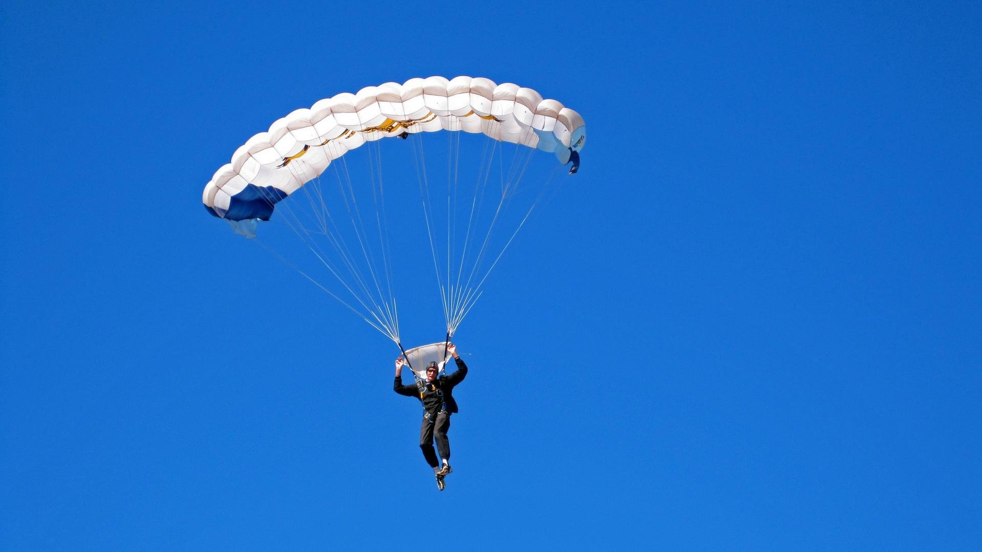 爱游戏网址登录-马拉松再掀热潮市民参与踊跃，马拉松bq